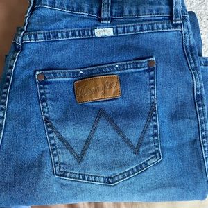 Billabong x Wrangler high waisted flare jeans size 31